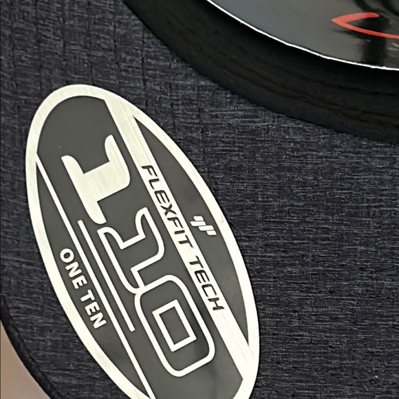 Black Clover Men's Black Gray and red Hat - Picture 6 of 13